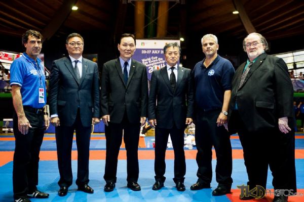 GM Nicholls awarded the 'Choi' Family Star